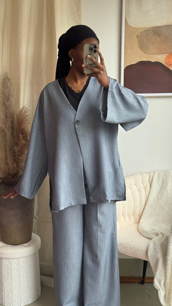 SIRA – Zweiteiler in edlem Indigo