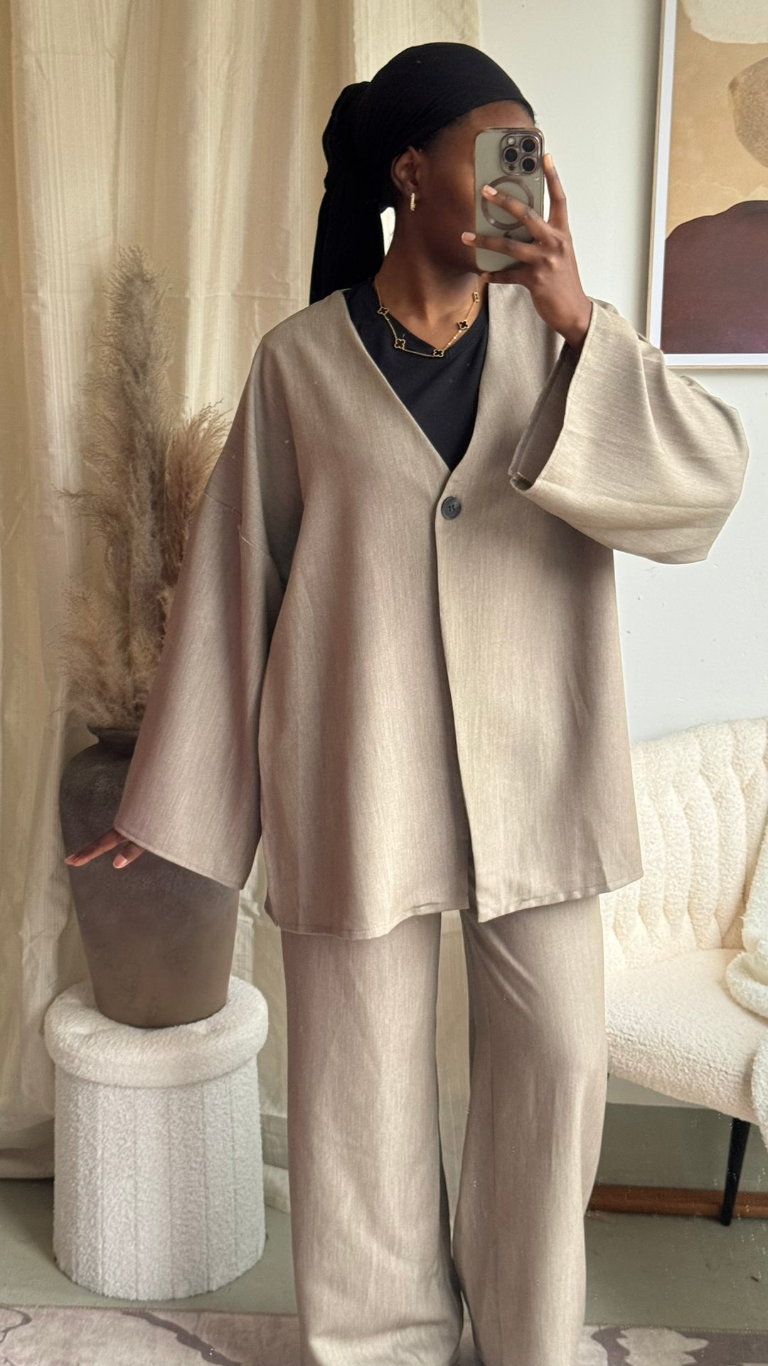 SIRA – Zweiteiler in edlem Taupe